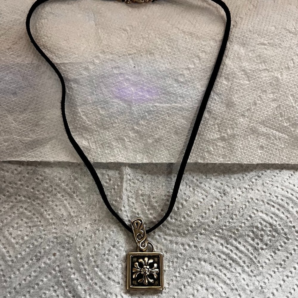 ATI Mexico 925 Sterling Pendant Suede Chain Necklace
